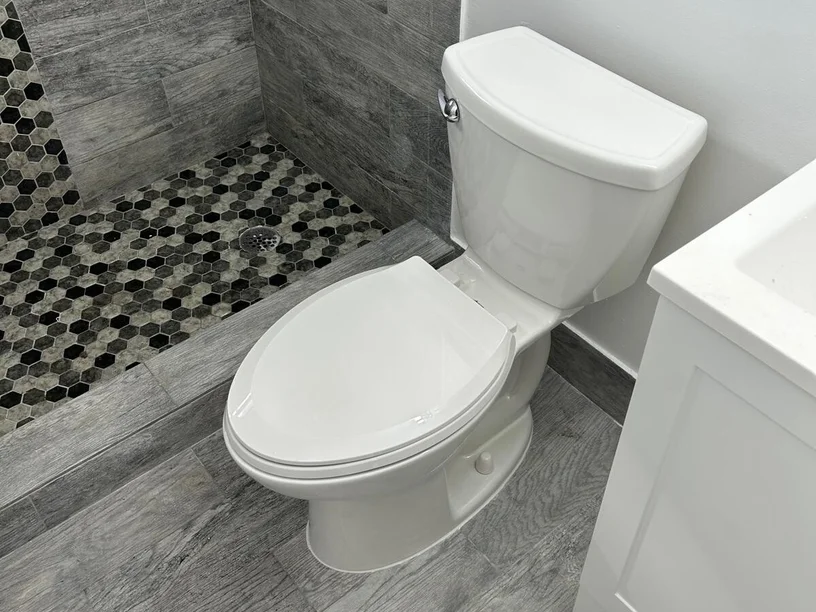 Toilet installation Miami